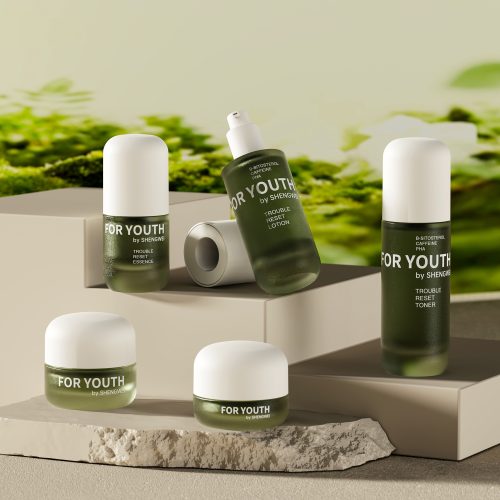 New green cosmetics glass set; cream can; lotion bottle; perfume bottle. SW160